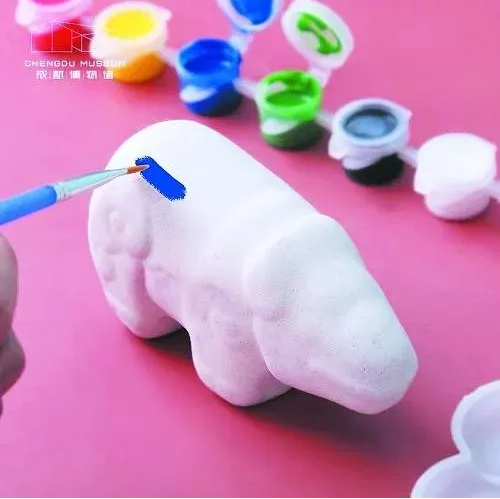 成博以石犀為原型，開發(fā)了一系列文創(chuàng)產(chǎn)品